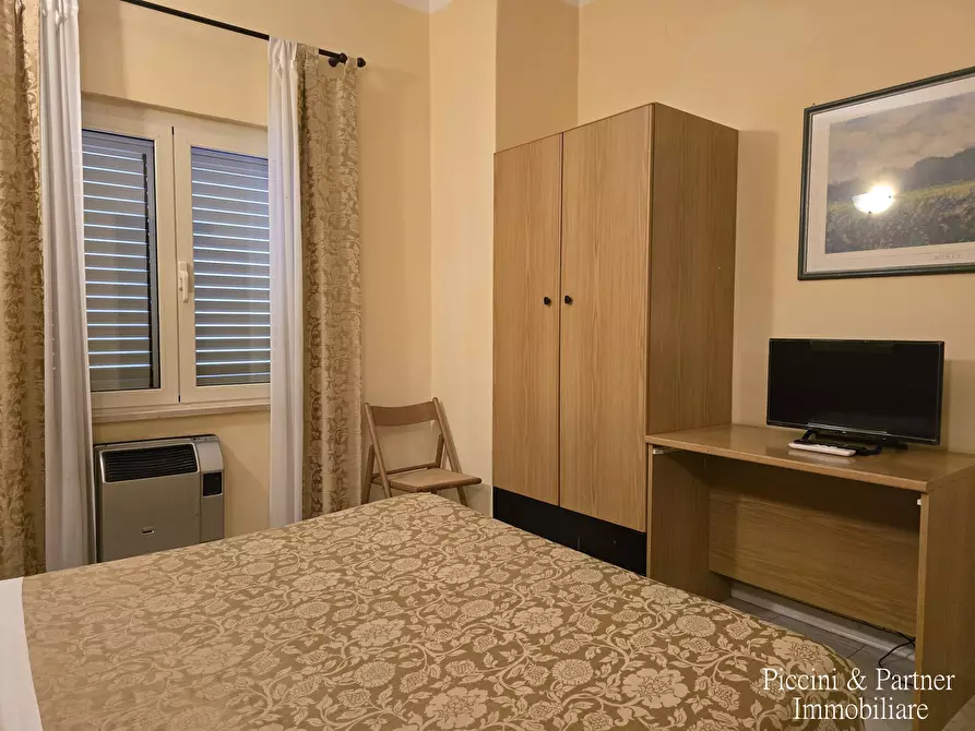 Immagine 23 di Albergo/B&B/Residence in vendita  in Via Chiesa Tonda a Trevi