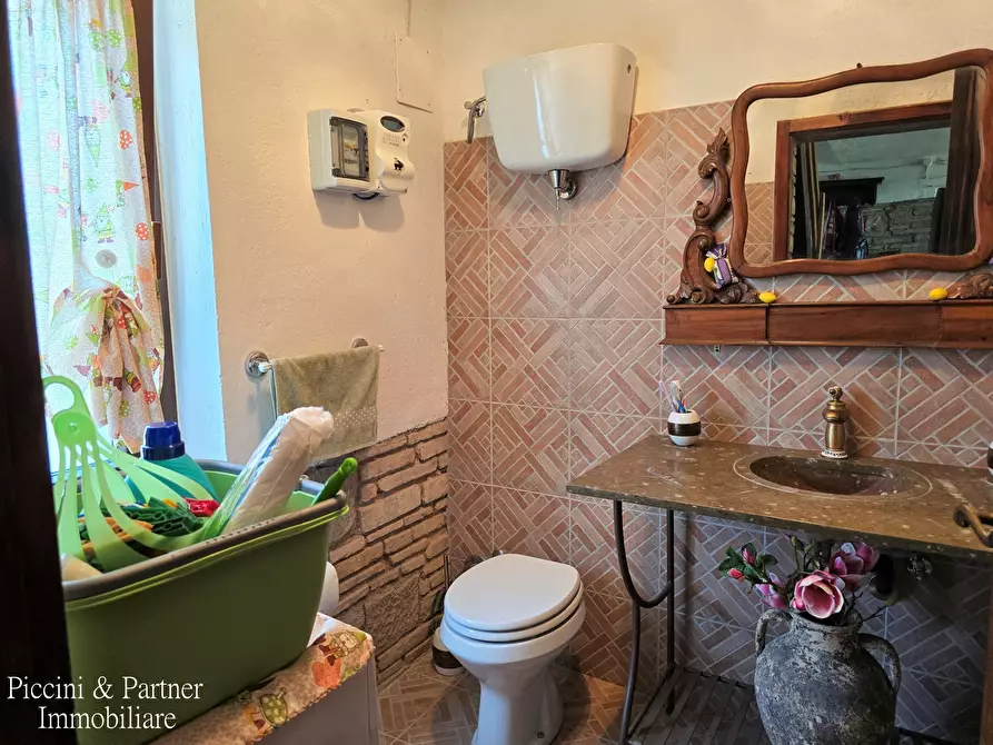 Immagine 35 di Villa in vendita  in Via IV Novembre 15 a Passignano Sul Trasimeno