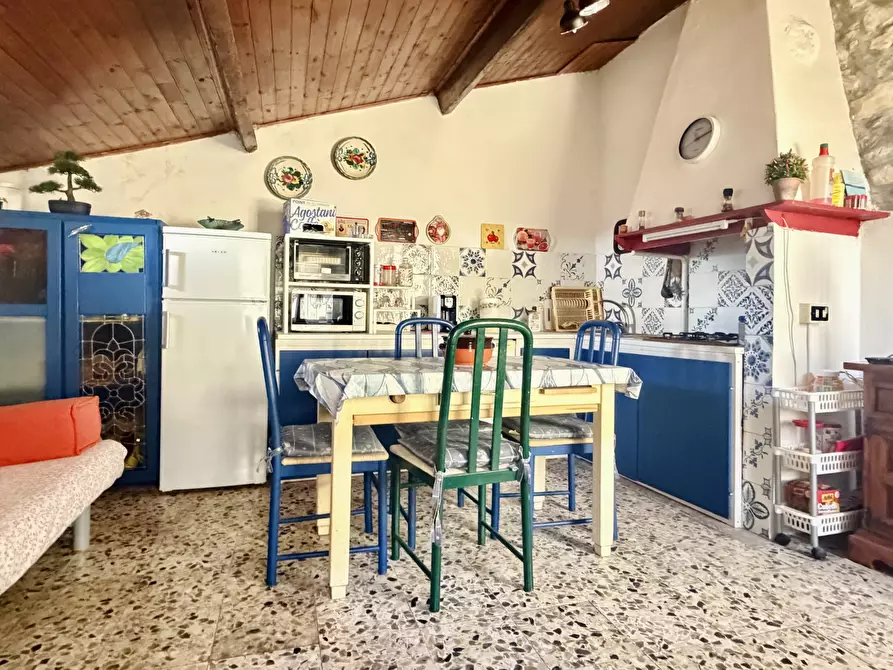 Immagine 8 di Porzione di casa in vendita  in Via Partigiani a Diano San Pietro