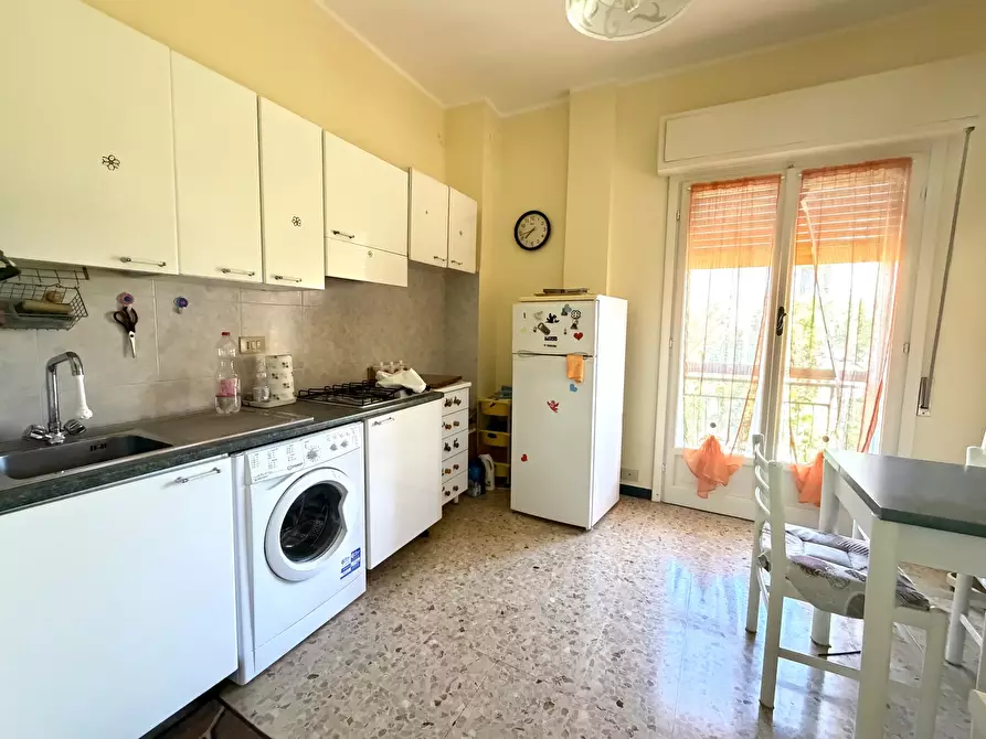 Immagine 4 di Bilocale in vendita  in Via Paolo Borsellino 9 a Diano Castello
