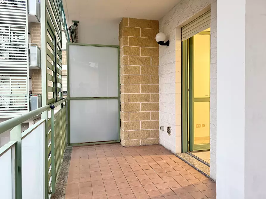 Immagine 10 di Quadrilocale in vendita  in Via S.Pio da Pietrelcina 16 a Imperia