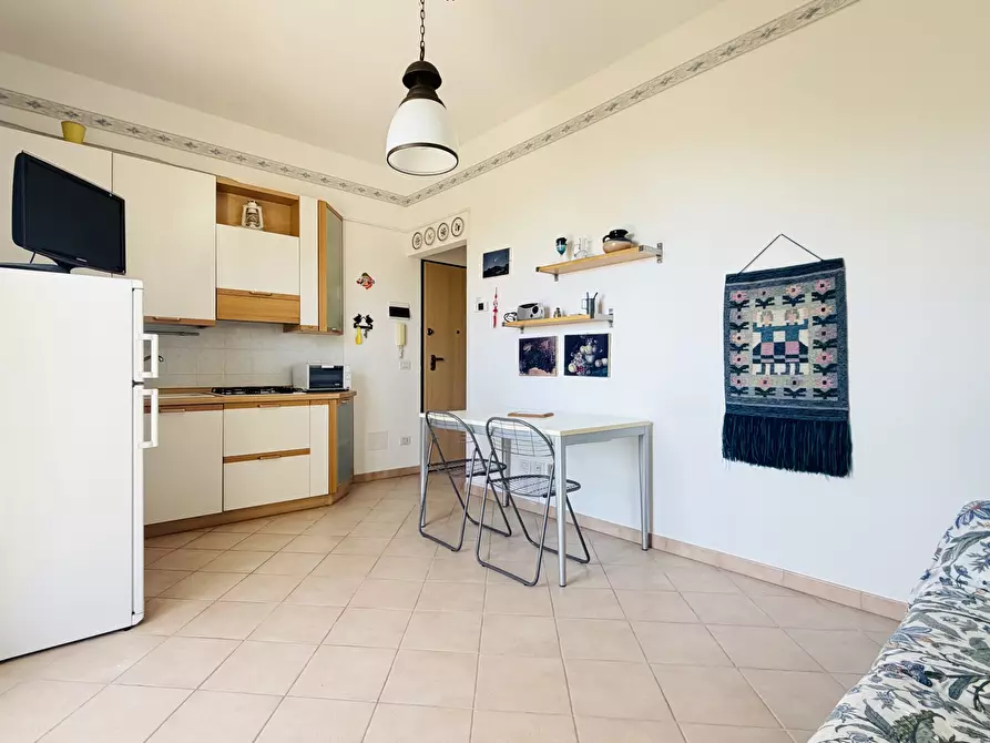 Immagine 6 di Bilocale in vendita  in Via San Bernardo a Diano Arentino