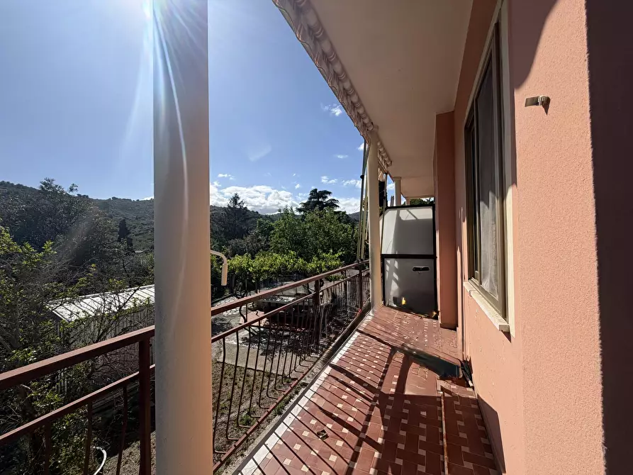 Immagine 8 di Bilocale in vendita  in Via Paolo Borsellino 9 a Diano Castello
