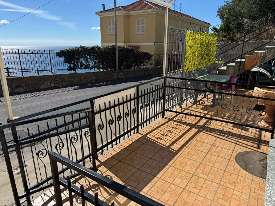 Immagine 5 di Bilocale in vendita  in Via Val D'Olivi 379 a San Remo