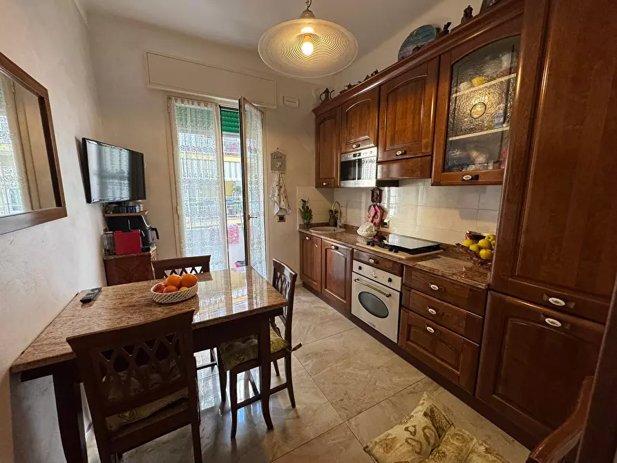 Immagine 9 di Quadrilocale in vendita  in Corso Cavallotti 209 a San Remo