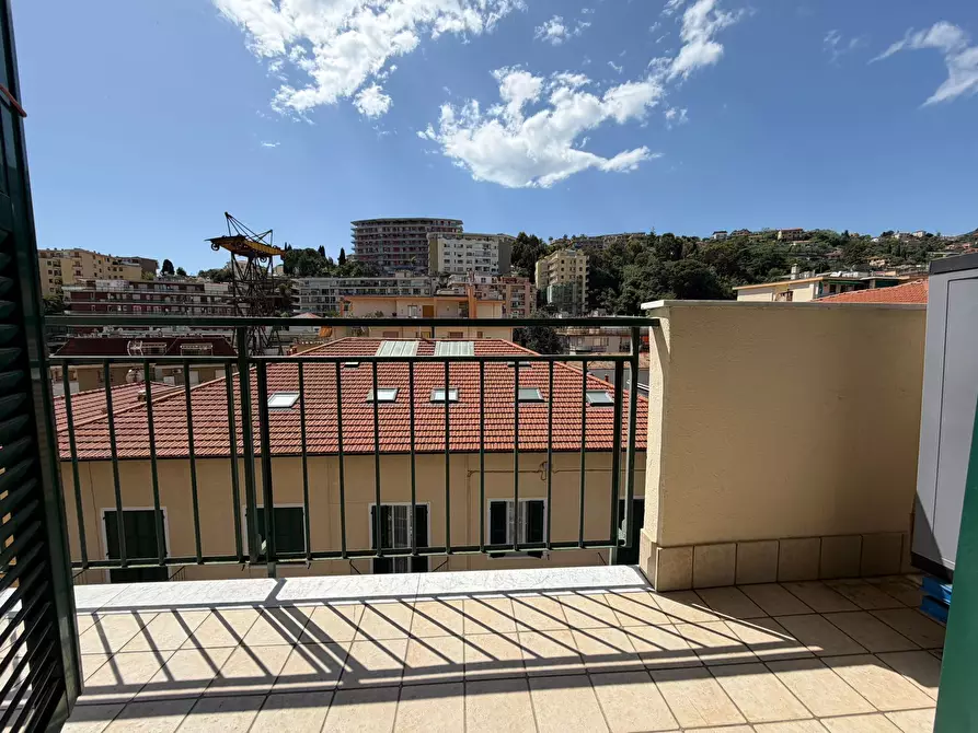 Immagine 1 di Quadrilocale in vendita  in Via Martiri della Libertà 330 a San Remo