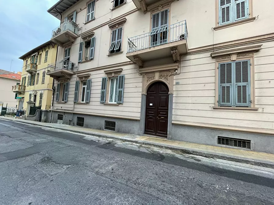 Immagine 31 di Quadrilocale in vendita  in Via Generale A. Lamarmora 221 a San Remo