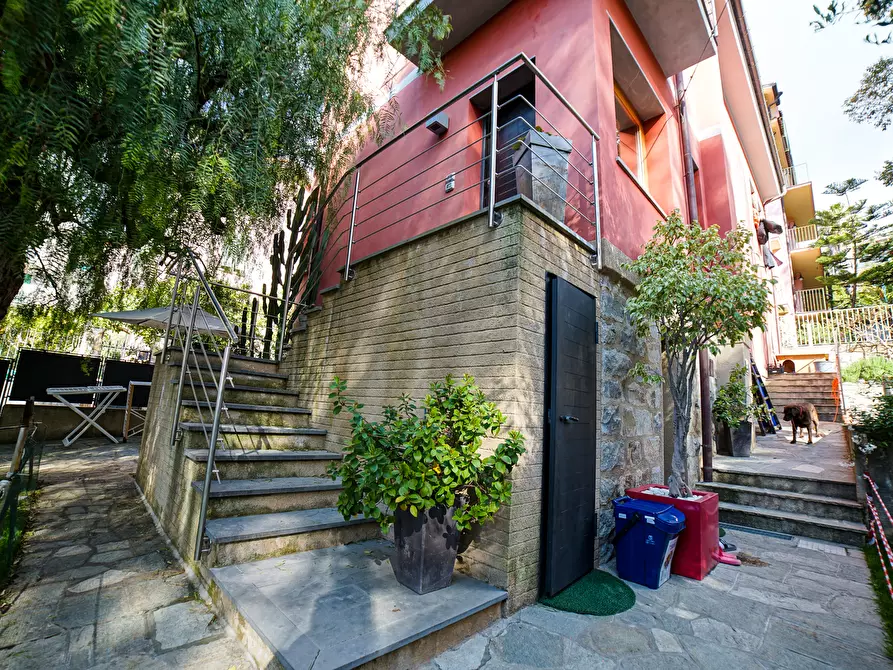 Immagine 5 di Villa in vendita  in Corso Giuseppe Mazzini 173 a San Remo