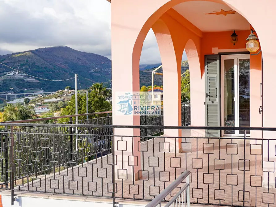 Immagine 43 di Porzione di casa in vendita  a San Remo