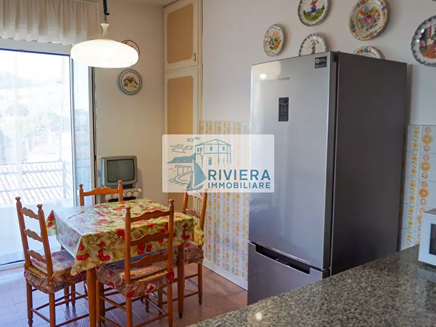 Immagine 3 di Trilocale in vendita  in Via Aurelia Ponente 86 a Santo Stefano Al Mare