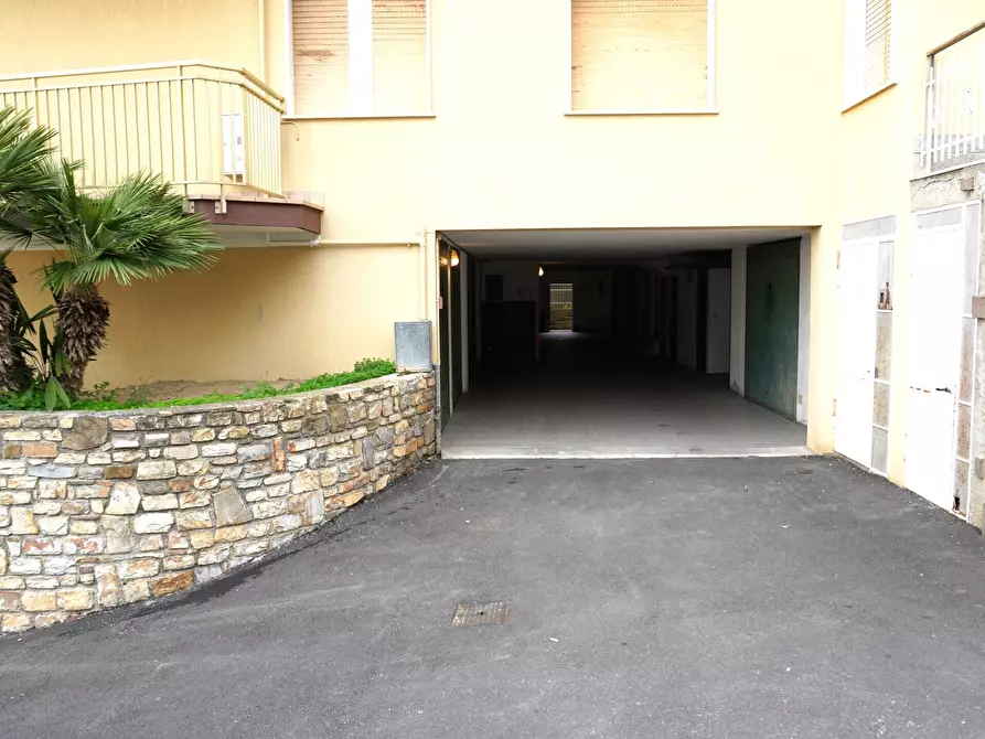 Immagine 8 di Garage in vendita  in via Privata Giardini a Santo Stefano Al Mare