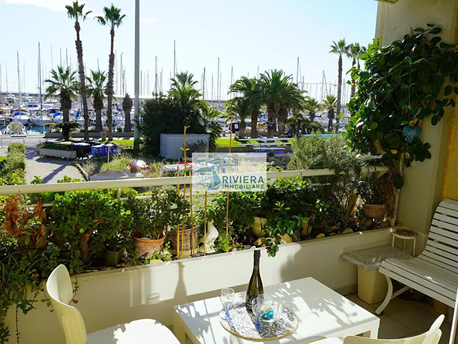 Immagine 39 di Bilocale in vendita  in Via Gianni Cozzi 1 a Santo Stefano Al Mare