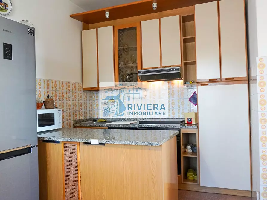 Immagine 28 di Trilocale in vendita  in Via Aurelia Ponente 86 a Santo Stefano Al Mare