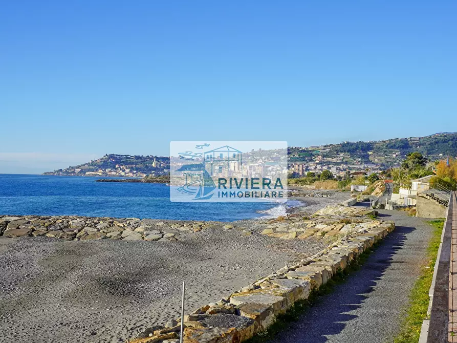 Immagine 6 di Appartamento in vendita  in Corso Villaregia a Riva Ligure
