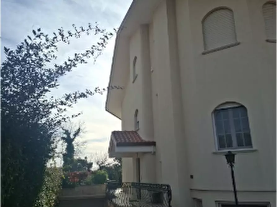 Immagine 5 di Villa in vendita  a Lanciano