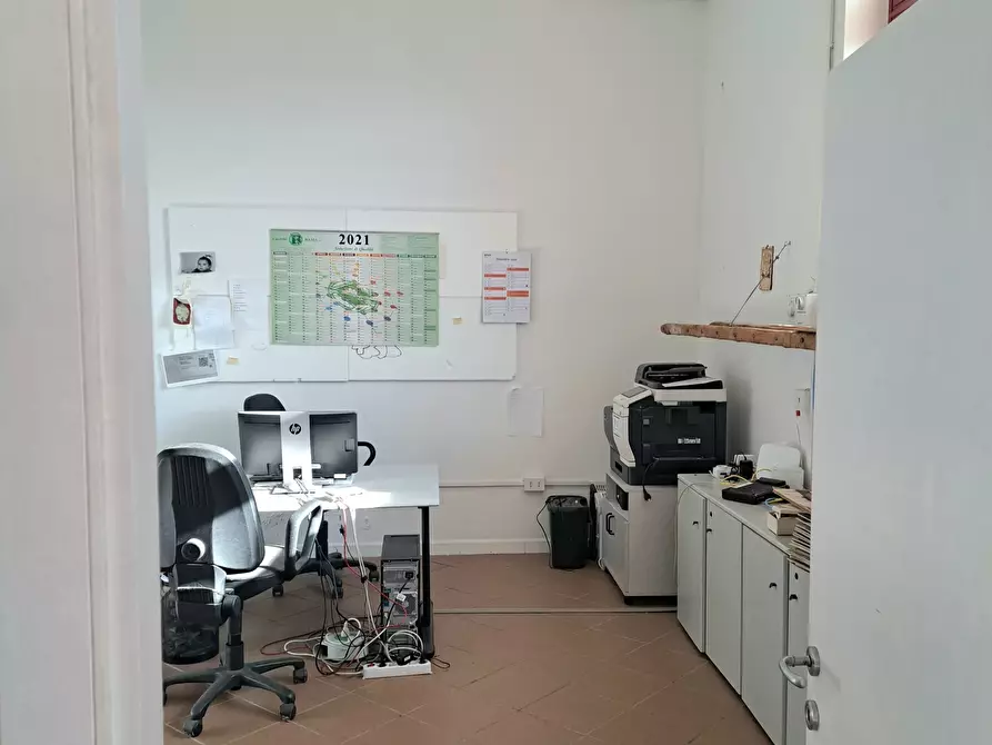 Immagine 5 di Attività artigianale in affitto  in SS538 a Orsogna