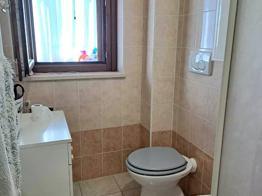 Immagine 10 di Trilocale in vendita  in Via Moscardelli 19 a Castel Frentano