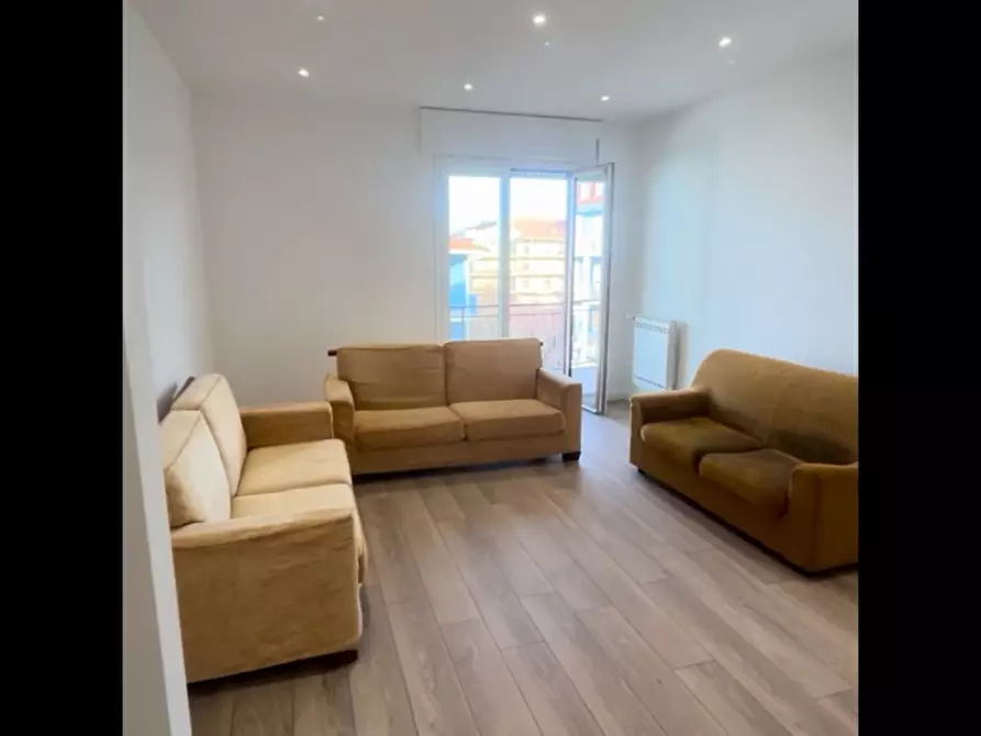 Immagine 2 di Pentalocale in vendita  in Via Martiri VI Ott. 90 a Lanciano