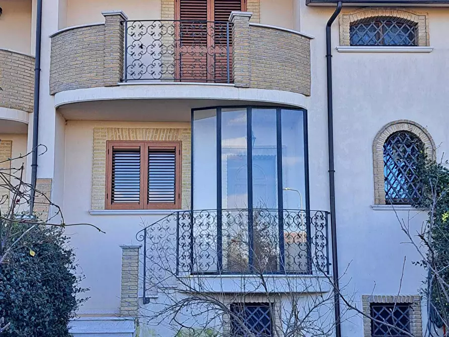 Immagine 4 di Villetta a schiera in vendita  in Via Provinciale della Rocca 44 a Santa Maria Imbaro