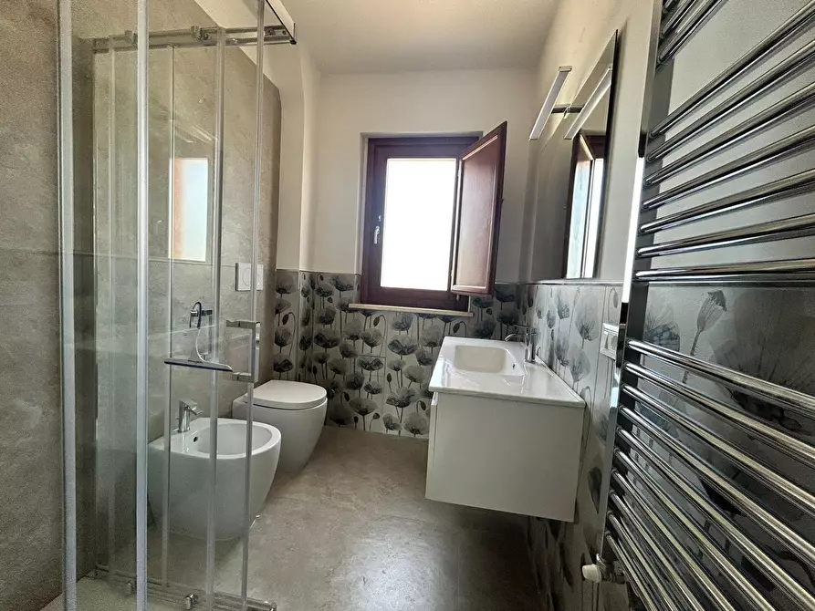 Immagine 11 di Loft/Open space in affitto  a Treglio