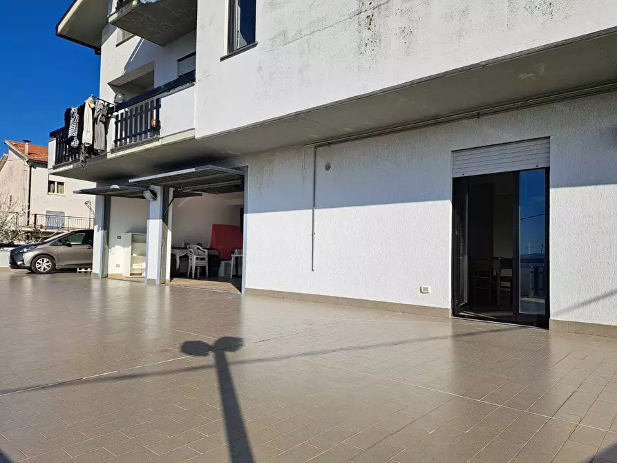 Immagine 36 di Quadrilocale in vendita  in Via Moscete 31 a Castel Frentano