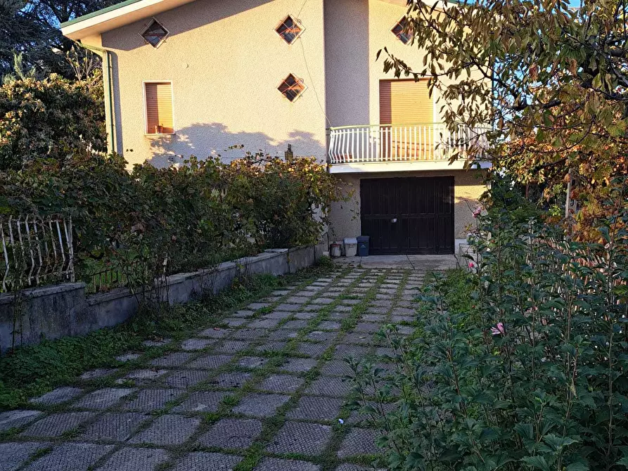 Immagine 29 di Villa in vendita  in Contrada Marcianese 11 a Lanciano