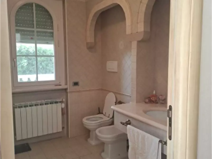 Immagine 43 di Villa in vendita  a Lanciano