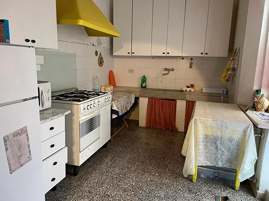 Immagine 4 di Casa indipendente in vendita  in Viale Guglielmo Marconi a Cecina