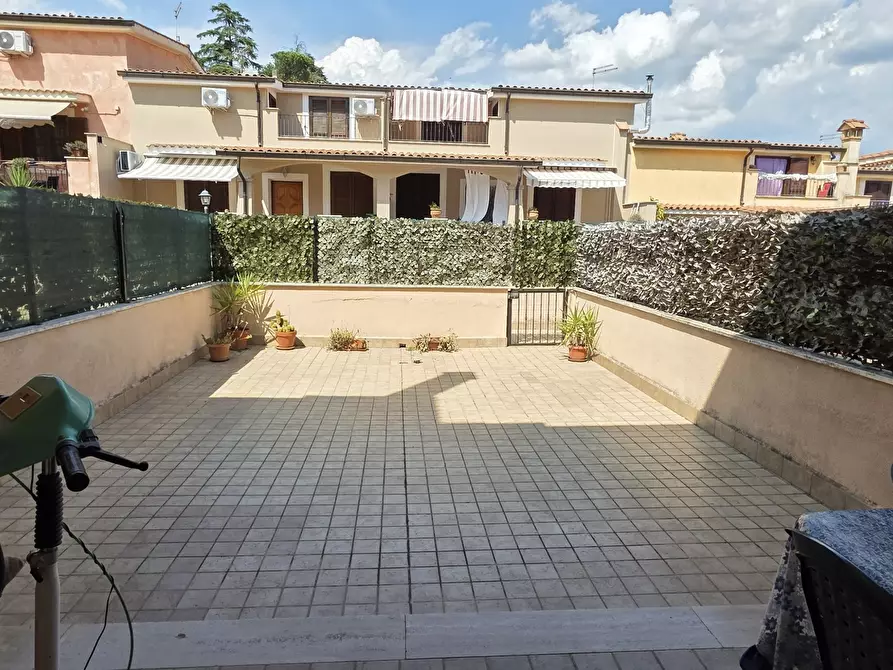 Immagine 13 di Casa trifamiliare in vendita  in Via Tonica Facchinaccia 4 a Rignano Flaminio