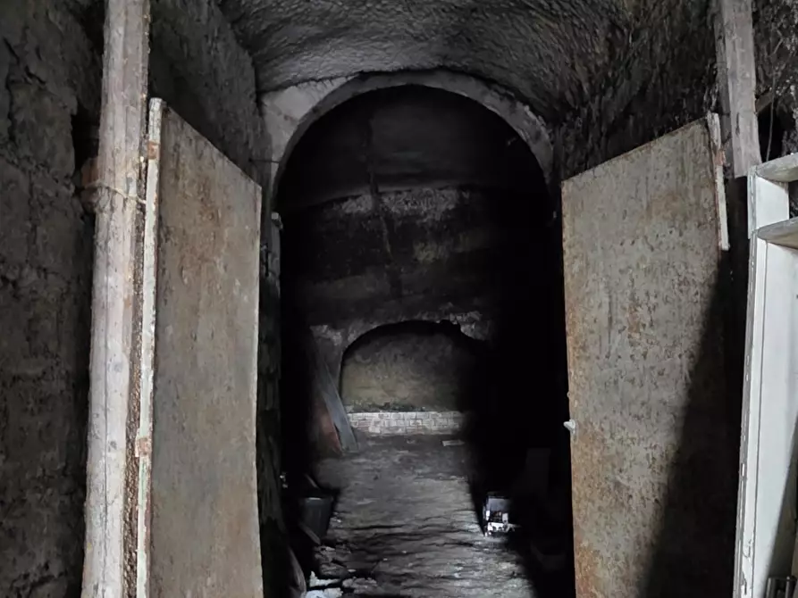 Immagine 6 di Magazzino in vendita  in Via Cesare Battisti 46 a Morlupo