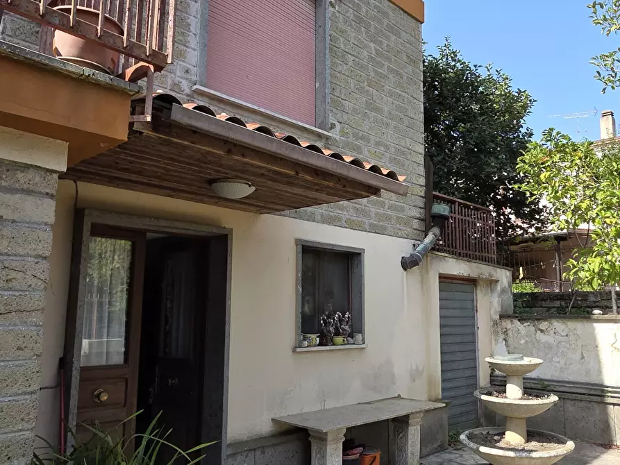 Immagine 62 di Palazzo in vendita  in Via Giovanni Pascoli 18 a Morlupo