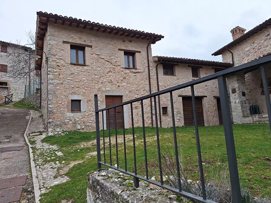 Immagine 48 di Rustico / casale in vendita  in via di Agliano 1 a Campello Sul Clitunno