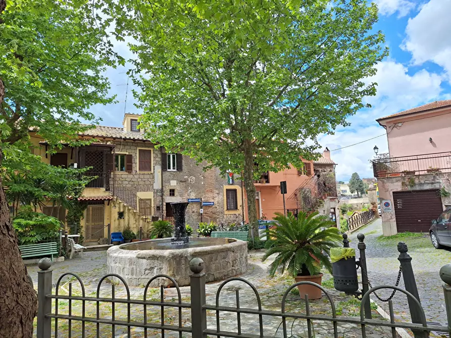 Immagine 3 di Quadrilocale in vendita  in Piazza delle carretta 27 a Morlupo