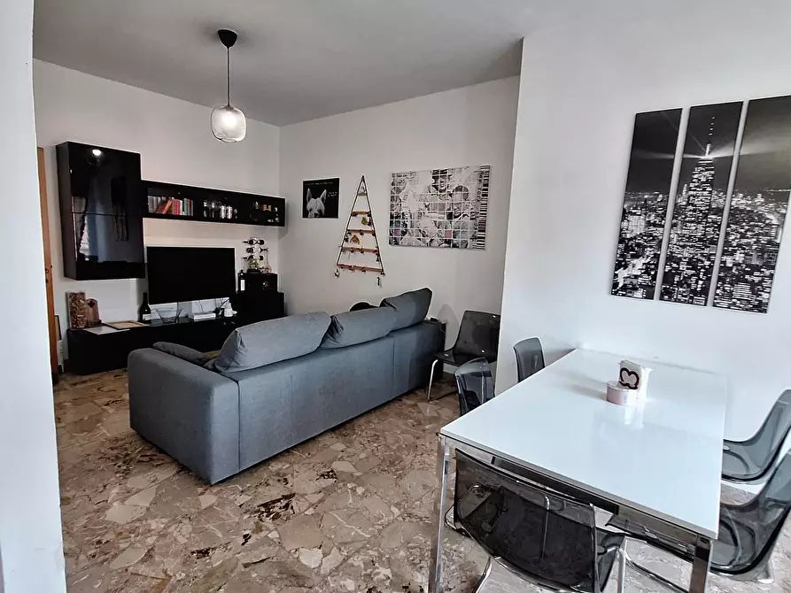 Immagine 22 di Trilocale in vendita  in Via Flaminia 1552 a Morlupo