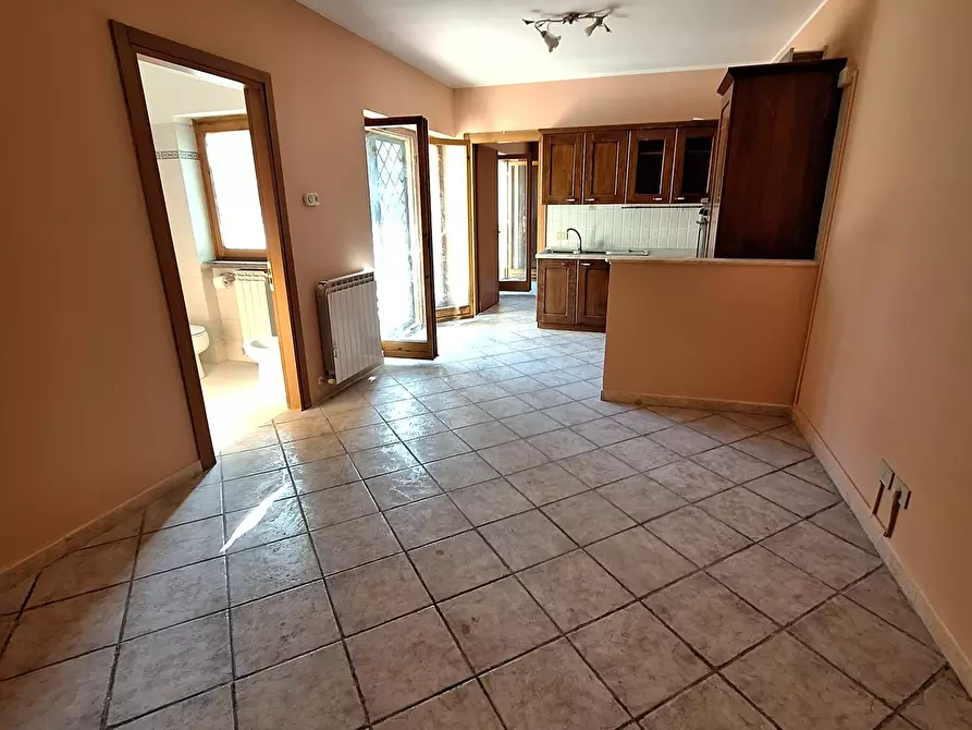 Immagine 3 di Bilocale in vendita  in Via Bruno Buozzi 22 a Morlupo