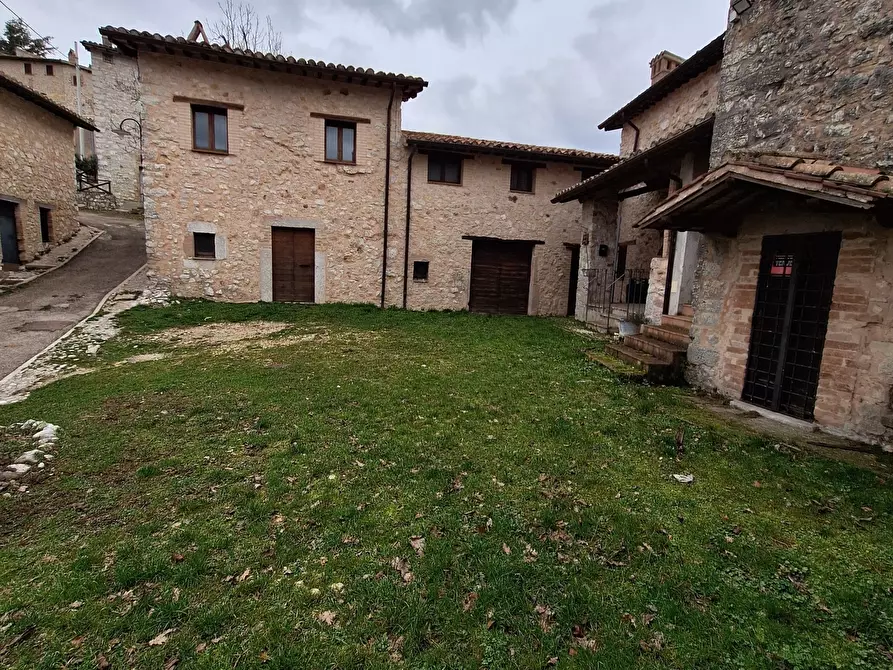 Immagine 45 di Rustico / casale in vendita  in via di Agliano 1 a Campello Sul Clitunno