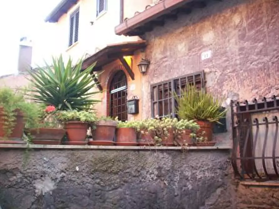 Immagine 1 di Casa indipendente in vendita  in Via della Madonnella 11 a Morlupo