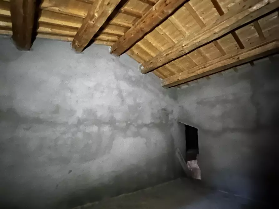 Immagine 6 di Terratetto in vendita  in Frazione Rasenna 1 a Visso