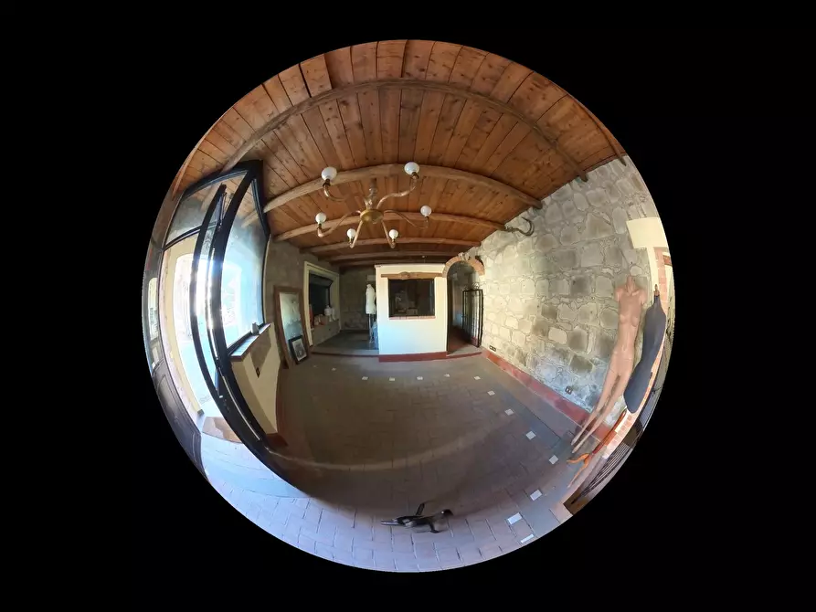 Immagine 21 di Locale commerciale in vendita  in Largo G. Roncacci 9 a Morlupo