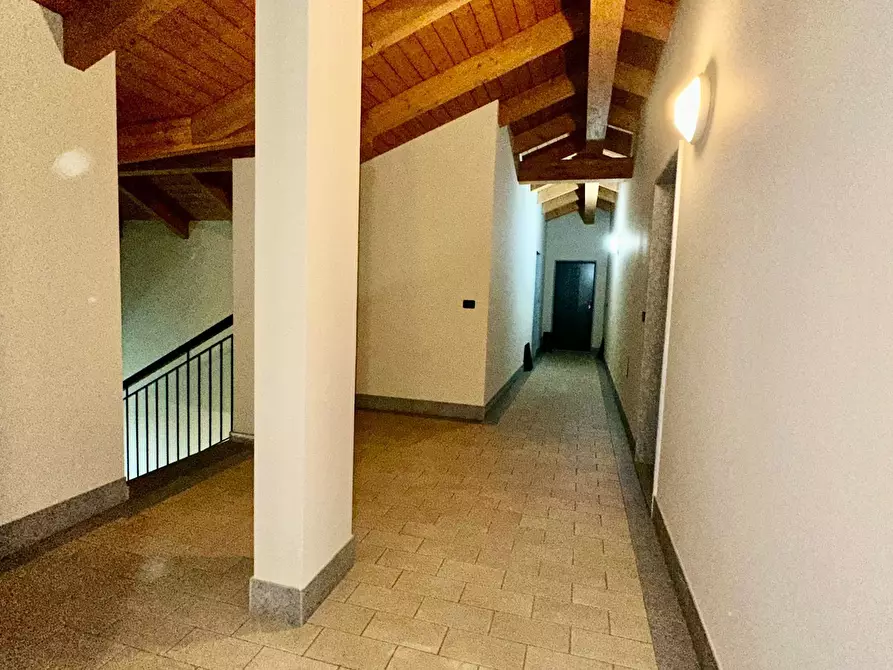 Immagine 38 di Quadrilocale in vendita  a Nole