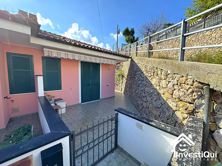 Immagine 23 di Bilocale in vendita  in Via Giorni Santarò 105 a Tovo San Giacomo