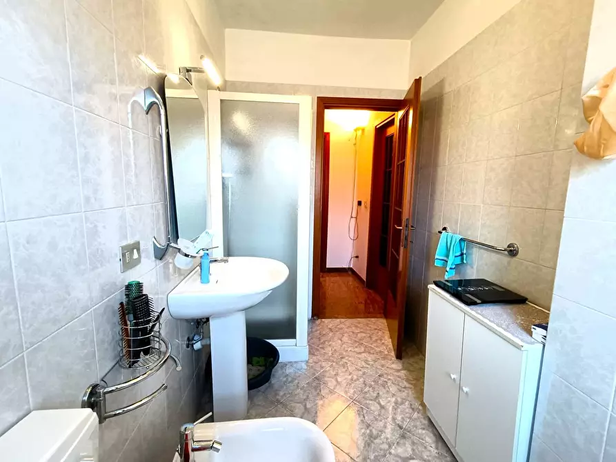 Immagine 30 di Pentalocale in vendita  in Via Villarbasse 32 a Torino