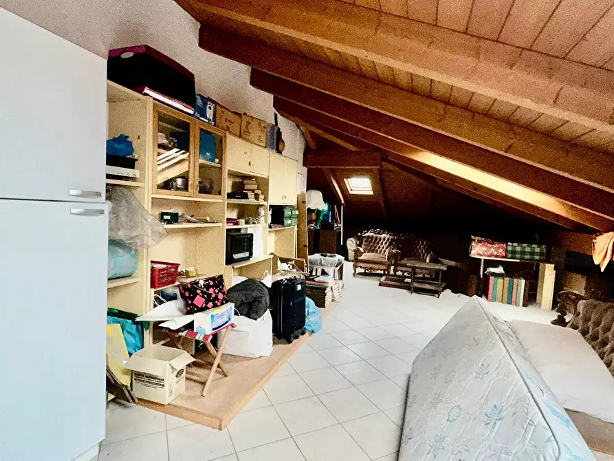 Immagine 44 di Quadrilocale in vendita  a Nole