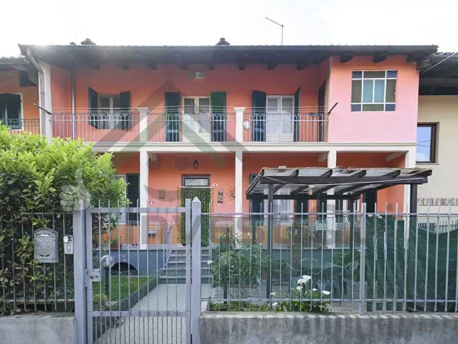 Immagine 2 di Terratetto in vendita  in VIA DELLE VIGNE 16 a Vauda Canavese