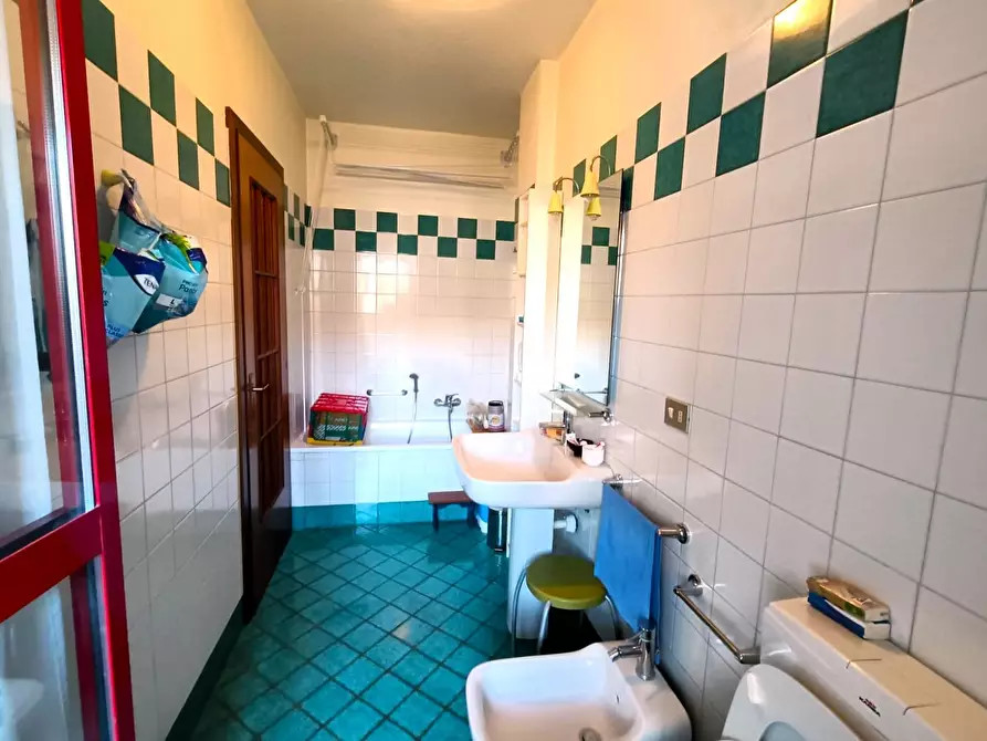 Immagine 33 di Pentalocale in vendita  in Via Villarbasse 32 a Torino