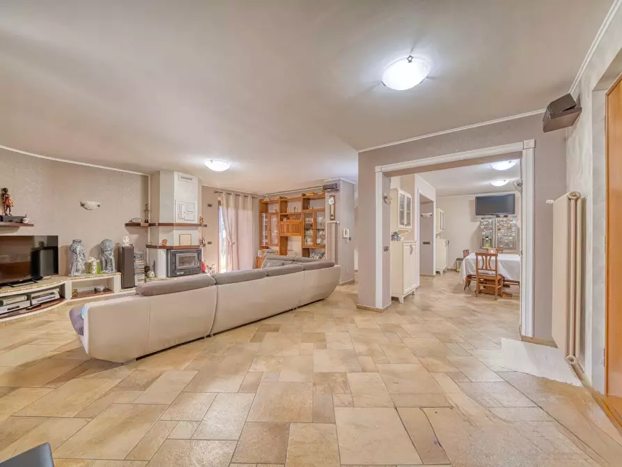 Immagine 17 di Villa in vendita  in Viale Paradiso a Rivarossa