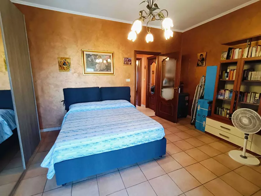 Immagine 17 di Bilocale in vendita  in Via Sempione 144 a Torino