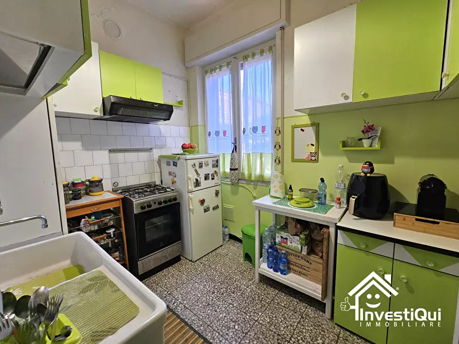 Immagine 12 di Bilocale in vendita  in Via Pavia 9 a Pietra Ligure
