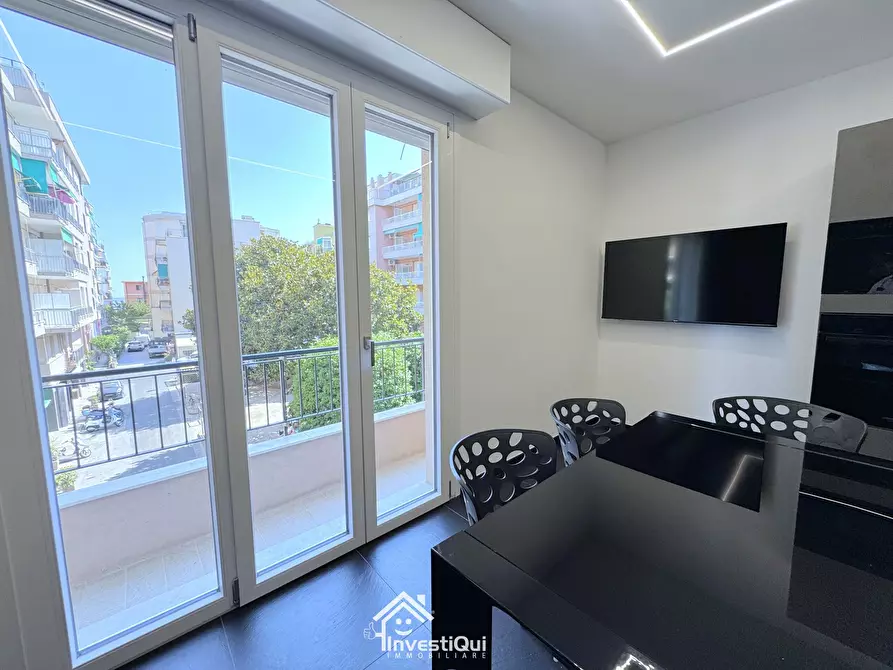 Immagine 8 di Trilocale in vendita  in Piazza della Vittoria 36 a Pietra Ligure