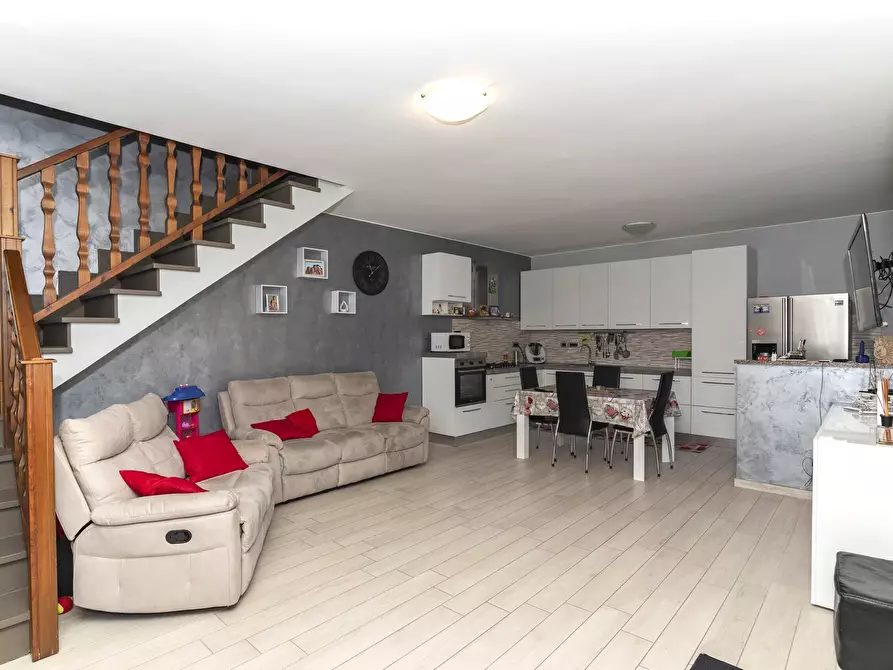 Immagine 2 di Porzione di casa in vendita  a Nole